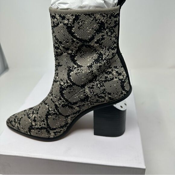 Steve Madden Knit Sock Booties Slip On Heeled Nikia - Picture 3 of 7